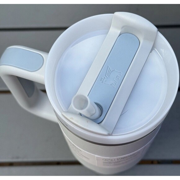 NEW Stanley FlowState Quencher H2.0 Tumbler Water Bottle 30oz Fog Gray w/straw - Picture 6 of 10